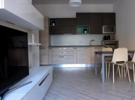 Home Hotel Apartment Garibaldi，位于塞那哥的酒店