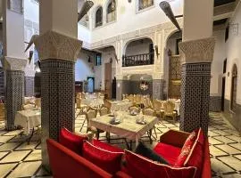 Riad Fes Bab Rcif Suite &Spa