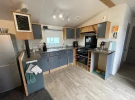 6 Rannoch, lovely holiday static caravan for dogs & their owners.