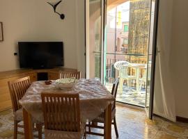 Casa Brigida - Due camere, terrazzi e aria di mare，位于瓦里格提的酒店