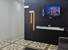 The Landing Loft 6 Minutes from Piarco Airport Modern & Fully Equipped Perfect for Short & Long Stays