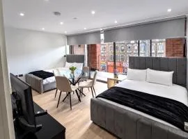 City Airport O2 Arena ExCel Centre Canary Wharf Apartment in London