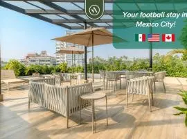 Luxury 2 BR Condo - Rooftop Pool with City View