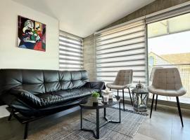 1BR with Balcony Broumana Center Old Town View，位于布罗马纳的酒店