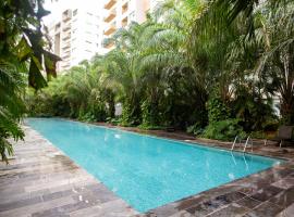 Spacious 3 bedroom Condo by the US Consulate and The Harbor，位于梅里达的酒店