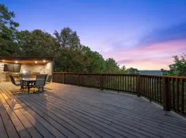 New Unbelievable Views Gourmet Kitchen Firepit