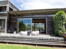 The Natural Home - Prime Position Medlands Beach