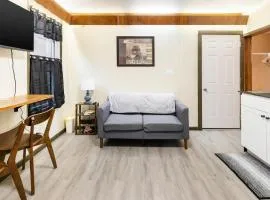 Spacious 2BR Apt • Free Parking • Baden