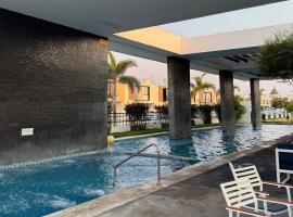 Linda Casa Familiar con Alberca a 10 min de Playa，位于Jarretadera的酒店