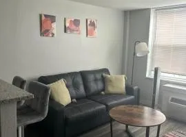 Cozy 1 bedroom apartment near downtown Cincinnati on the 10th floor