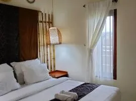 Villa New D'Bamboo by Plesirhati Yogja