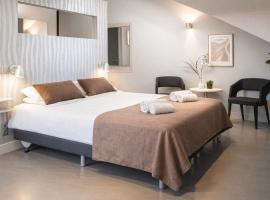 Luxury Suite in Historic Mill Free Parking & AC，位于奥斯的酒店