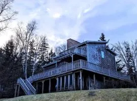 Idyllic Waterfront Cottage with Fire Pit Near Acadia National Park | Gouldsboro, Maine