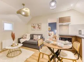 la suite indigo 4 personnes 3 lits bureau fibre proche gare de compiegne