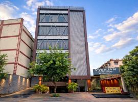 New Sun International & Banquet Hall，位于贾姆谢德布尔的酒店