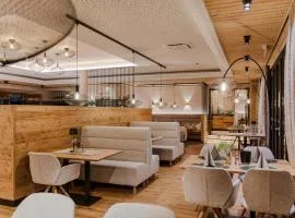 巴林沃特体育家庭酒店