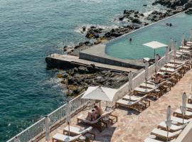 Les Roches Rouges, a Beaumier hotel，位于圣拉斐尔的酒店