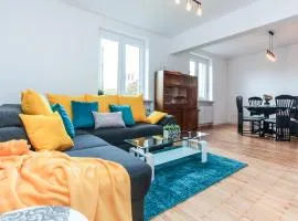 Breakfast City Pulse, flat in top center Sofia