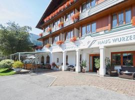 伍尔兹酒店，位于费尔兹姆斯堡格林滑雪缆车附近的酒店