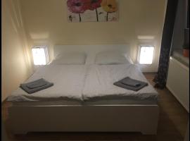 Pension am Markt Luckenwalde，位于卢肯瓦尔德的酒店