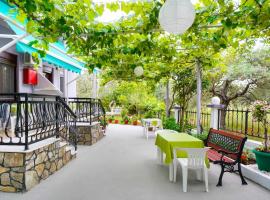 Studios Panagiotas House Astris，位于阿斯特里斯的酒店