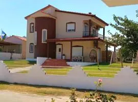 FG Home Rental Vila & Apartments