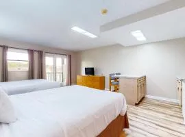 Serene Studio W Patio Near Lake Dog Friendly Gym