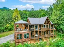 Cozy Mtn View Home Sleeps 15 Hot Tub Games Gym