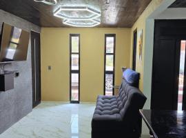 Nueva Casa Moderna Minutos del Centro - 2025，位于图兰辛戈的酒店