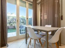 Monolocale Luminoso con Giardino Privato