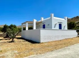 Iosub Houses & Studios - Beach House in Koumbara