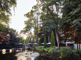 居特斯洛公园酒店，位于居特斯洛的酒店