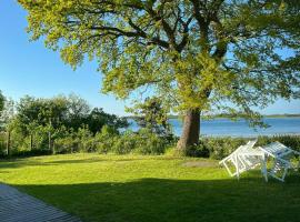 Sommerhus Med Udsigt Over Dalbybugten，位于Mesinge的酒店