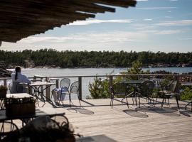 HavsVidden Resort，位于赫塔的带泳池的酒店