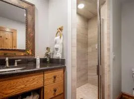 The Manor Haus at Messina Hof Hill Country Winery-Paris Haus