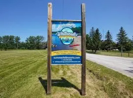 Whitewater Cottage & RV Resort