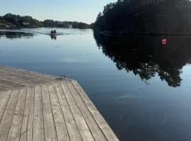 SOMMERBO- brygge, båt og bil-lader