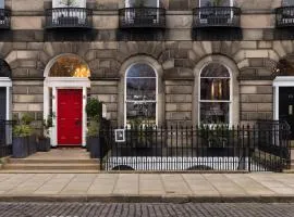 24号皇家露台酒店