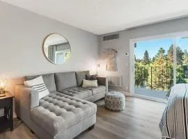 Updated Condo with Deschutes River View
