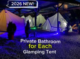 Aurora Glamping，位于旧瓦马的豪华帐篷