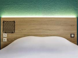 中心西侧姆尔酒店，位于米卢斯的酒店