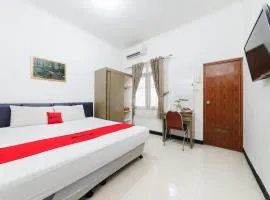RedDoorz at Batutulis Bogor by House of M