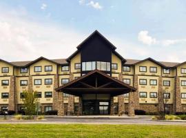 Comfort Inn & Suites Near Lake Guntersville，位于斯科茨博罗的酒店