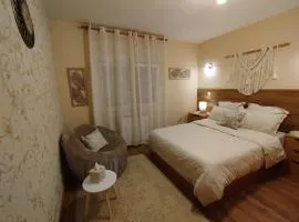 Apartament Valeni