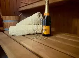 Private stay with sauna and bicycles