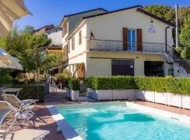 Casa Priora vista Sibillini