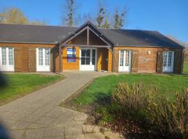 Le Motel Saint Martin，位于阿夫尔和伊通韦尔讷伊的酒店