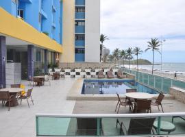 Bahia Flat ap 206，位于萨尔瓦多巴拉灯塔附近的酒店