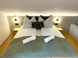 Quartier 27- modern alpine Apartment with Balcony & free parking