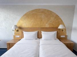 Hotel gold Self-Check-In-Hotel Pfullendorf，位于普富伦多夫的酒店